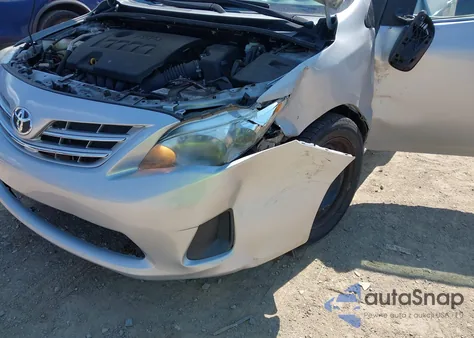 2013 Toyota Corolla Le из США, поврежденный, VIN 2T1BU4EEXDC948135